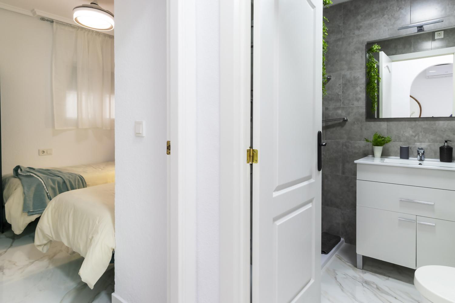 Apartamento Pink Azure Torrevieja Luaran gambar