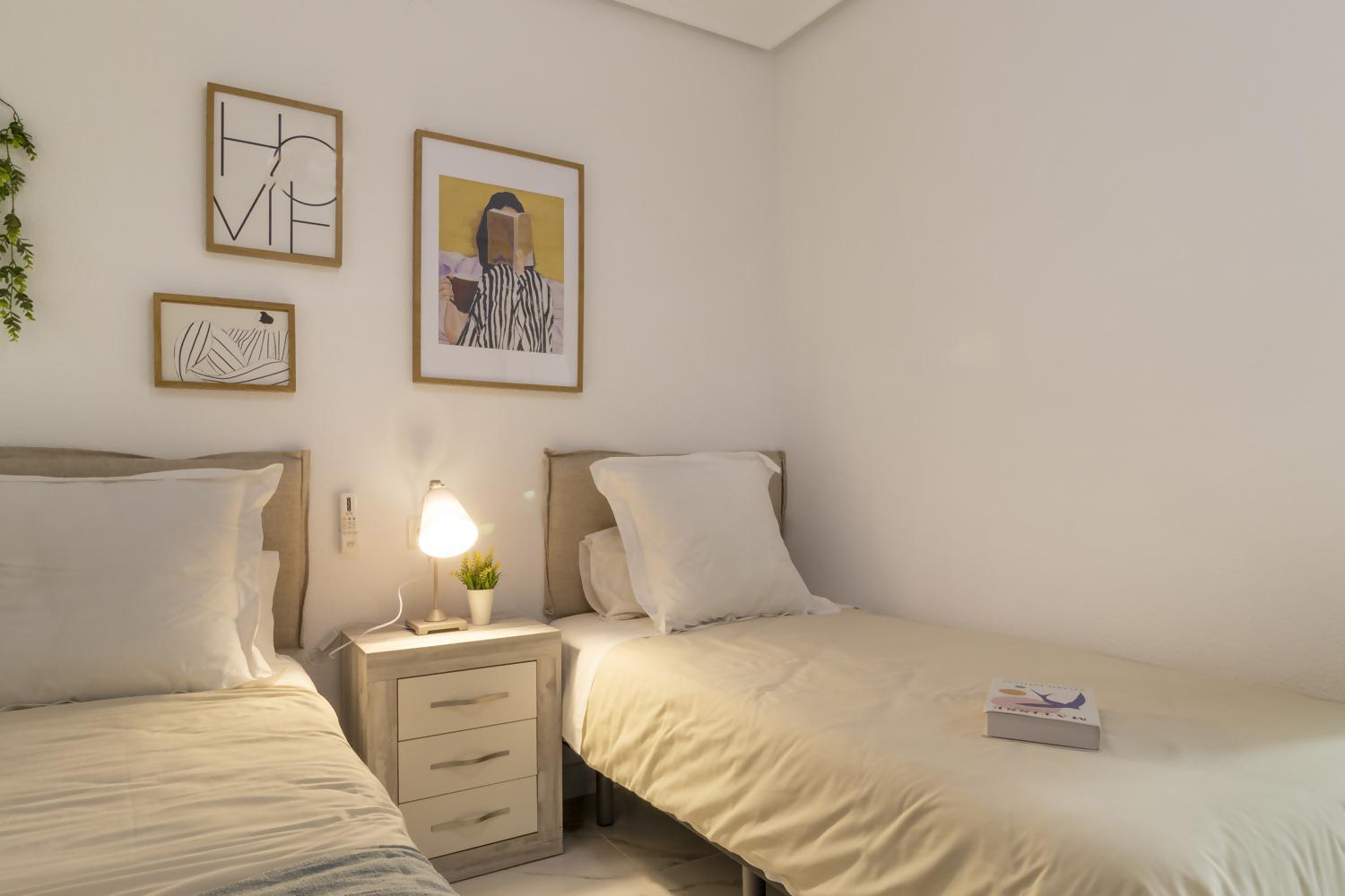 Apartamento Pink Azure Torrevieja Luaran gambar