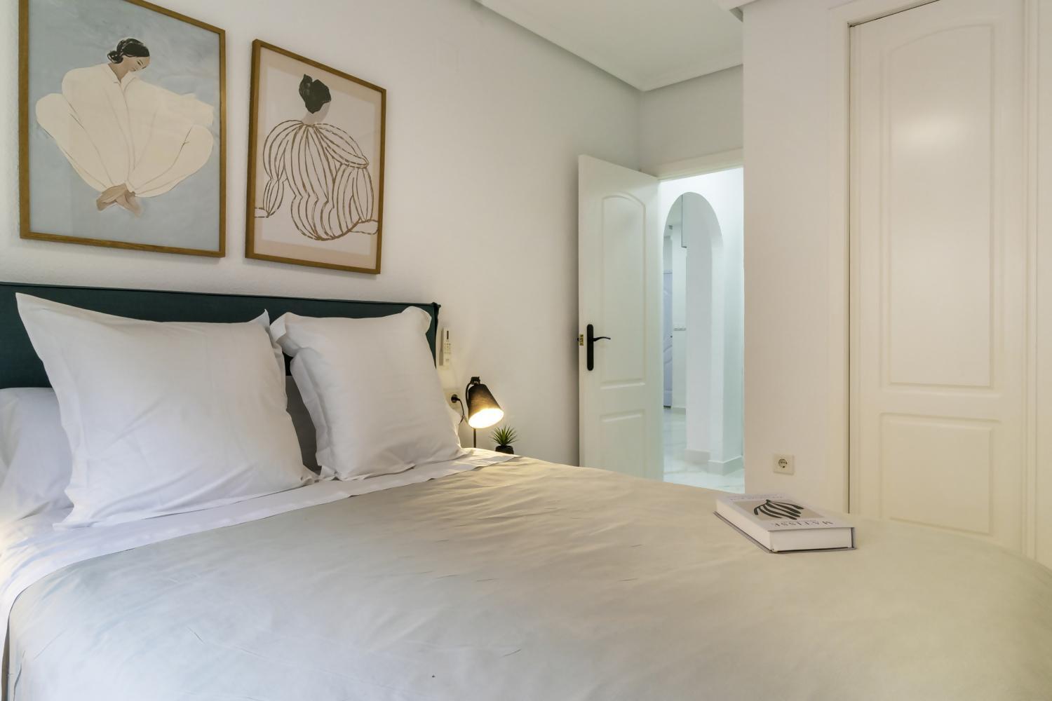 Apartamento Pink Azure Torrevieja Luaran gambar